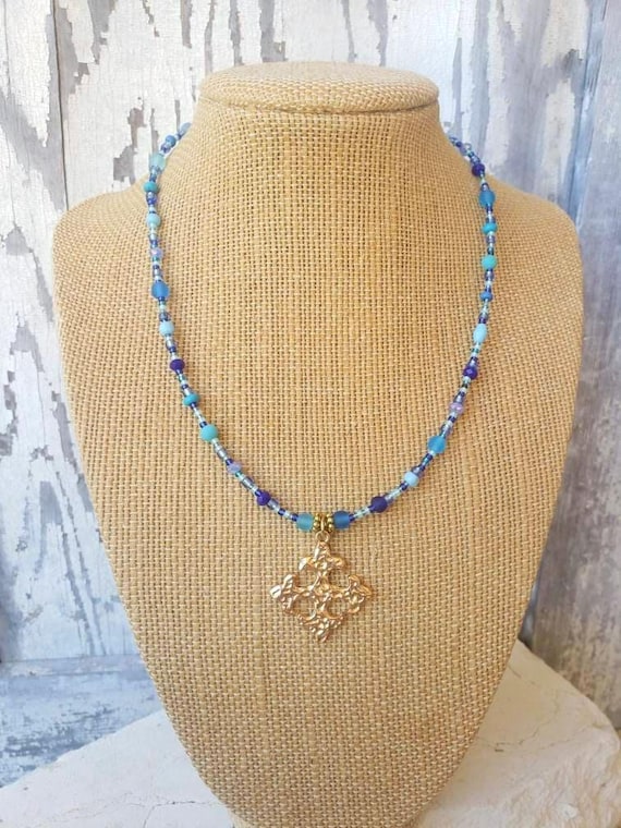 TseenYi Collana girocollo con croce corta argentata, collana a catena per donne e ragazze (argento