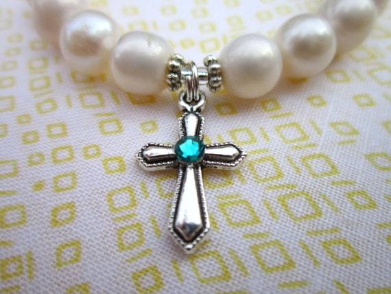 Pulsera De Bautizo Para Niña Con Cruz De Acero | Perlas Y Cadena Ajustable | Regalo De Comunión, Bautizo O Cumpleaños | Incluye Tarjeta De Bendición