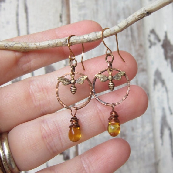 Honey Bee Earrings. Honey Bee Jewelry. Hand Hammered Copper Hoops