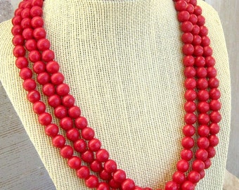 Collana di turchese rosso. Triplo filo rosso collana. Gioielli turchese. Howlite collana regolabile. Gioielli rosso. Gioielli da sposa