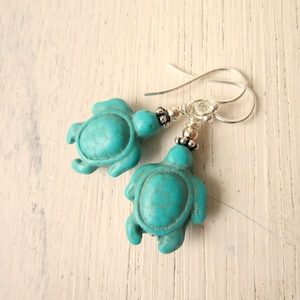 Turquoise Turtle Earrings. Turquoise Howlite Dangle Earrings. Turquoise Jewelry. Sea Turtle Turquoise Earrings. Gift For Turtle Lover