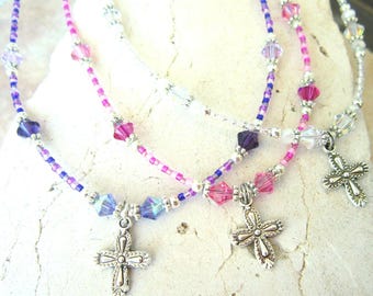Collier première communion pour fille. Collier croix pour enfants. Cadeau de baptême. Collier fille fleur. Bijoux pour enfants. Bijoux de baptême