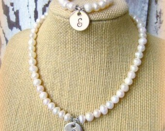 Set-Personalized Pearl Necklace and Bracelet Set.Girl's Genuine Pearl Jewelry Set.Baby's First Pearls.Flower Girl Gift.Flower Girl Jewelry