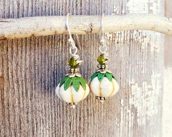 Pumpkin Earrings. White Howlite Fall Earrings. Silver & Cream Autumn Earrings. Fall Dangle Earrings. Autumn Jewelry. Fall Jewelry. Pumpkins