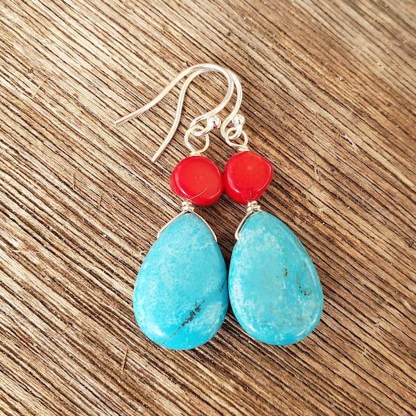 Red Coral and Turquoise Earrings. Red and Turquoise Drop Earrings. Turquoise Howlite Dangle Earrings. Turquoise Jewelry. Red Coral Jewelry
