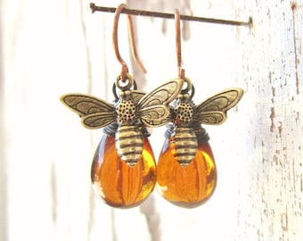 Honey Bee Earrings. Honey Bee Jewelry. Wire Wrapped Honey Citrine Earrings. Czech Glass Dangle Earrings. Citrine Jewelry. Gift for Bee Lover