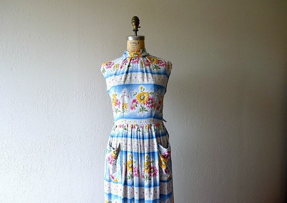 1950s dress . vintage 40s striped floral dress
