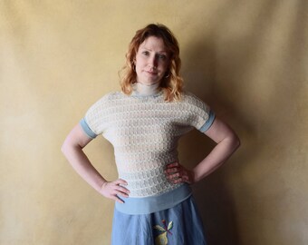 1940s 1950s knit top . vintage sweater . size xs small medium