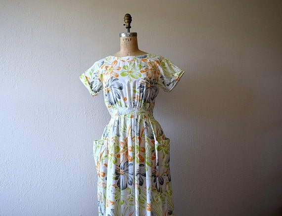 1980s floral print dress . vintage 80s open back d
