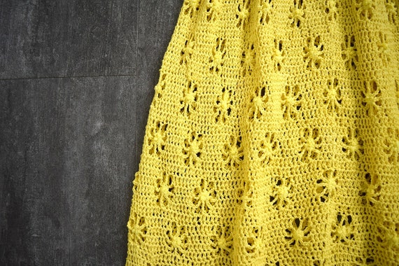 1960s crochet dress . vintage yellow crochet dress - image 3