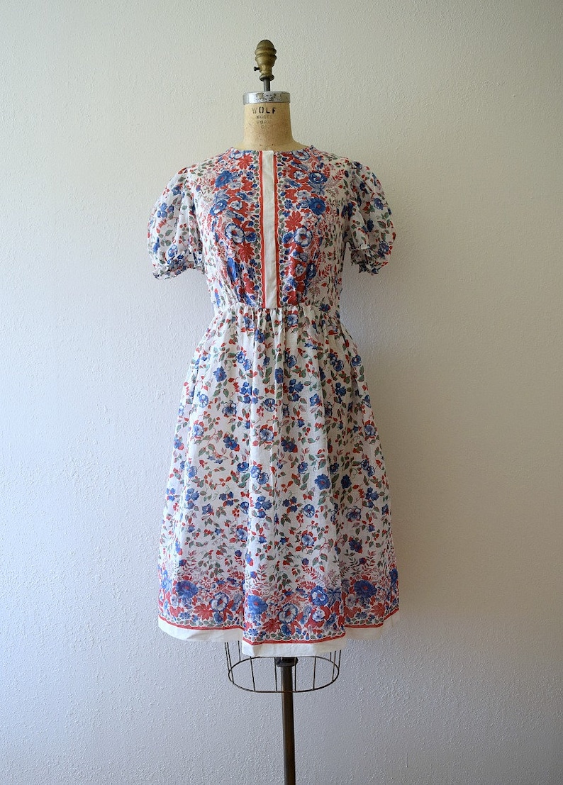 vintage 30s puff sleeve dress Late 1930s border print dress