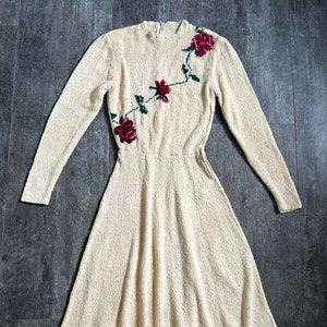 1940s rose knit dress . vintage flower wool knit . size xs to s image 1