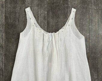 Antique linen chemise . vintage 1910s dress . size small to large