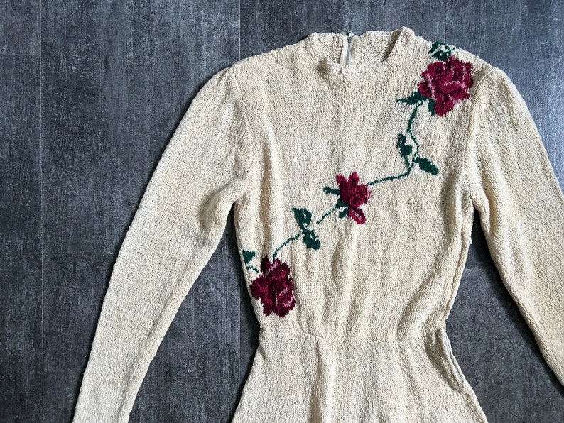 1940s rose knit dress . vintage flower wool knit . size xs to s image 4