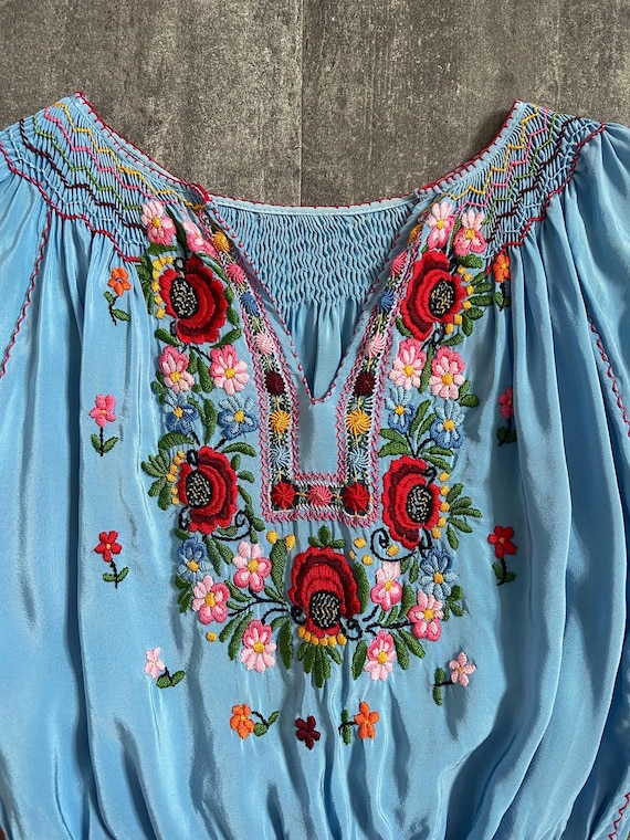 1930s blue silk Hungarian embroidered blouse . si… - image 2