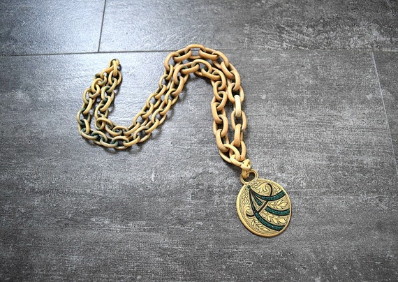 1930s celluloid necklace . vintage 30s chain penda
