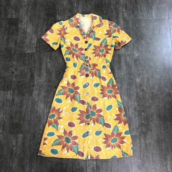 1940s dress . vintage 40s sunflower dress