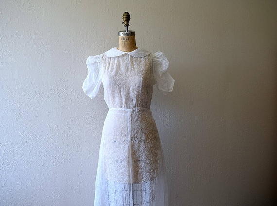 Vintage 1930s dress . white 30s wedding dress