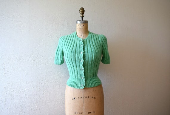 1930s 1940s green knit top . vintage 30s 40s sweat