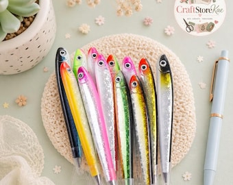 1 Kugelschreiber in Fischform, 0,7 mm blaue Tinte, originelle Schreibgeräte für Büro und Schule, zufällige Farben, lustiges Schreibwaren-Geschenkset