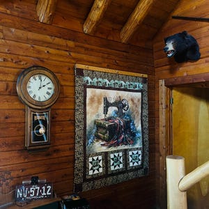 Tygpanel med texten "Glöm mig inte" av Marilyn Lee – Tryck med vintage-symaskin 90x113 cm bild 2