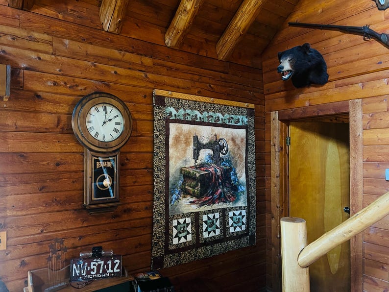 Tygpanel med texten "Glöm mig inte" av Marilyn Lee – Tryck med vintage-symaskin 90x113 cm bild 2