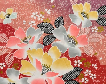 SALE!  3.750 Yards of Beautiful Vintage Fabric - Unknown Manufacturer - Floral - Get all 3.750 yards for one low price - Out of Print