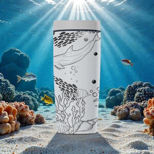 Graverad delfinhavsscen Owala SmoothSip Slider Isolerad rostfri stålmugg – 355 ml 600 ml – Sea Life vattenmugg present bild 6