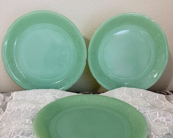 Set of 3 Vintage  Fire-King Jadeite Plates / Alice Pattern