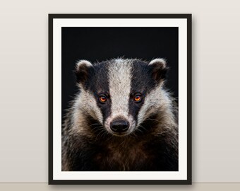 アナグマの壁掛けアート、写実的なアナグマのプリント、動物の肖像画、印刷可能なデジタルダウンロード、ホームデコレーション