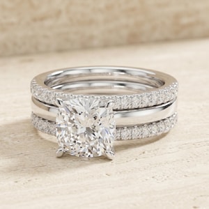 Anillo de compromiso con diamante de laboratorio en forma de cojín, certificado IGI, oro azul de 14 quilates y platino / Conjunto nupcial de triple banda / Anillo de 1-5 quilates