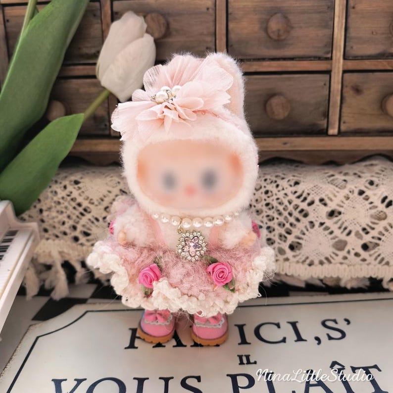 Aesthetic pink crochet outfit styled for 17cm figure