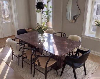 Rosso Levanto Marmor Esstisch - Modernes Statement Piece aus rotem Naturstein