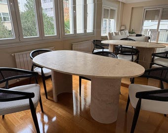 Tavolo da pranzo in marmo travertino / Tavolo in pietra naturale massiccia / Mobili in travertino personalizzabili di lusso / Tavolo da cucina elegante