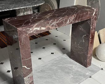 Consola de mármol Rosso Levanto hecha a mano / Mesa escultural para recibidor