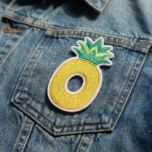 Pineapple Pool Float Embroidered Patch Swimming Ring Applique Iron On Summer Tube Decal for Denim Jacket imagem 4