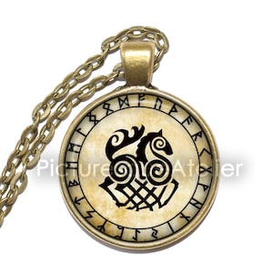 SLEIPNIR Necklace, Asatru, Norse Mythology, Odin's Horse, Norhtmen, Old Norse, Vikings, Scandinavian