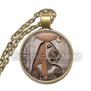 Collier SEKHMET, déesse guerrière, déesse de la guérison, lionne, égyptienne, ancienne, collier pendentif art, bijoux faits main