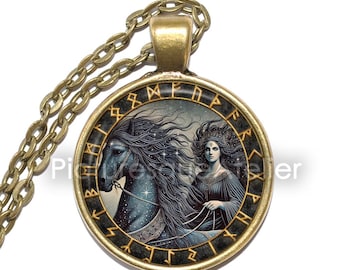 NÓTT Necklace/Keyring, Norse, Goddess of the Night, Personification of the Night, Hrímfaxi, Mystery, Natural Cycles, Glass Pendant