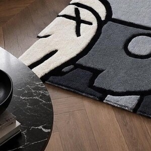Hand Tufted KAWS Inspired Rug, Modern Abstract Area Rug, Custom Tufted Carpet, Designer Living Room Rug, Streetwear Home Decor, imagen 6