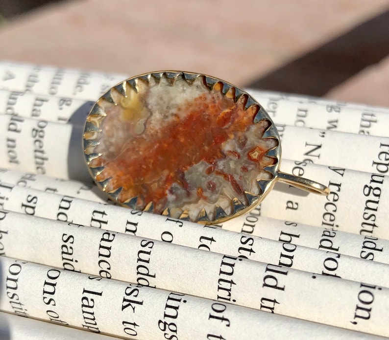 18K YG Picture Agate Pendant