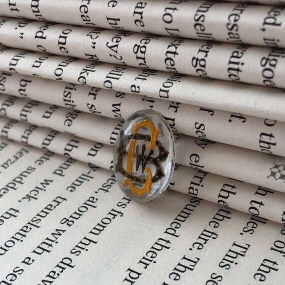 Vintage Initial Hand Painted Reverse Intaglio - image 2