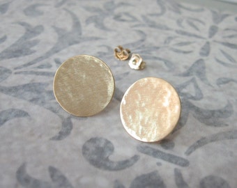 Gold disc studs , Gold circle post earrings , Simple everyday gold stud earrings