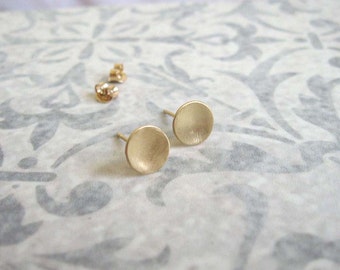 14k Solid gold disc stud earrings , Gold circle post earrings , 14k Gold small everyday studs , Handmade by Adi Yesod