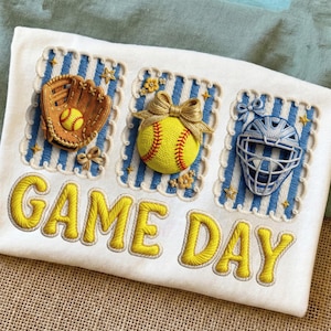 Softball Spieltag PNG, Faux Stickerei Patch, Sport Mama Sublimation (digitaler Download)