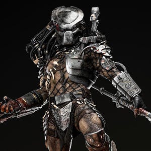 Pode incluir: Estátua detalhada de um guerreiro alienígena Predator, em pé sobre uma base de crânios e madeira. O Predator está vestido com uma armadura metálica e carrega armas de lâmina. A figura tem um capacete prateado e dreadlocks, com uma pose ameaçadora.