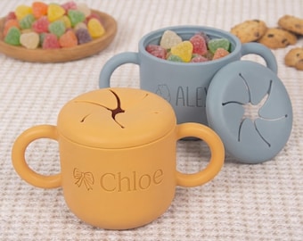 Tazza per snack in silicone personalizzata, ciotola per bambini con manici, regalo per baby shower inciso, contenitore antigoccia per alimenti, ricordo per neomamma