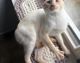 Ręcznie robiona owalna mata na parapet dla kota | luksusowe legowisko dla kota | spersonalizowana poduszka na parapet dla kota | owalna mata na grzędę dla kota | legowisko dla kota do opalania