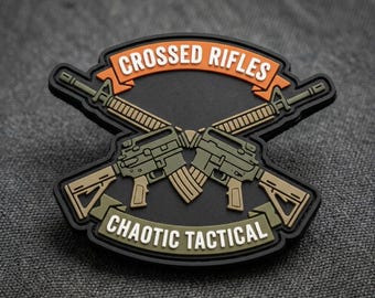 PATCH PVC Crossed Rifles Chaotic Tactical AR15 Gun Morale Badge Military Emblem for Backpack Jacket Range Bag Gear Gift for Gun Owners Men