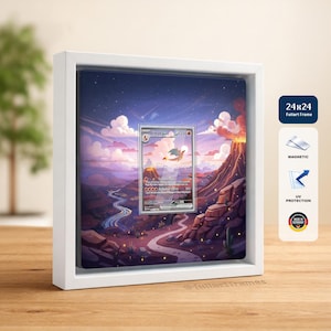 Peut inclure: Un cadre d'exposition blanc avec une carte Pokémon représentant une créature ressemblant à un dragon. L'œuvre d'art représente un paysage volcanique avec une route sinueuse sous un ciel étoilé. Le cadre mesure 61x61 cm et offre une protection UV.